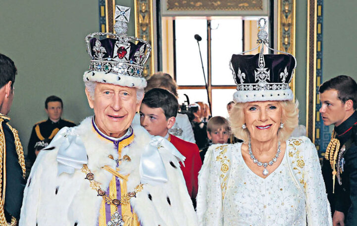 Coronation front pages gallery